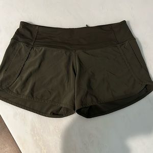 Lululemon speed short olive sz 6